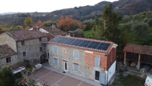 02-impianto-fotovoltaico-huawei-6kW-massa-cozzile-pistoia