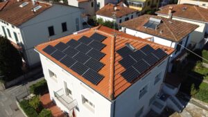 02-impianto-fotovoltaico-ottimizzato-tesla-8kW-pistoia